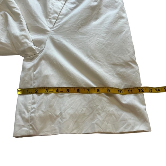 Givenchy Women’s Longline Golf Shorts White Pockets modest high rise 26 vintage - Picture 3 of 16